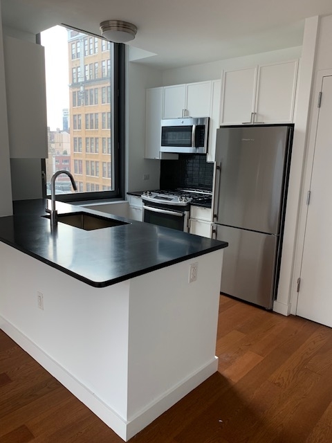 435 West 31st Street - Photo 1