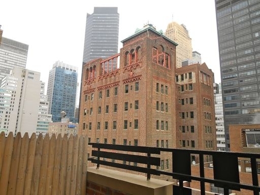 Large - 3 blocks to Grand Central w/  Private Terrace! - Photo 7