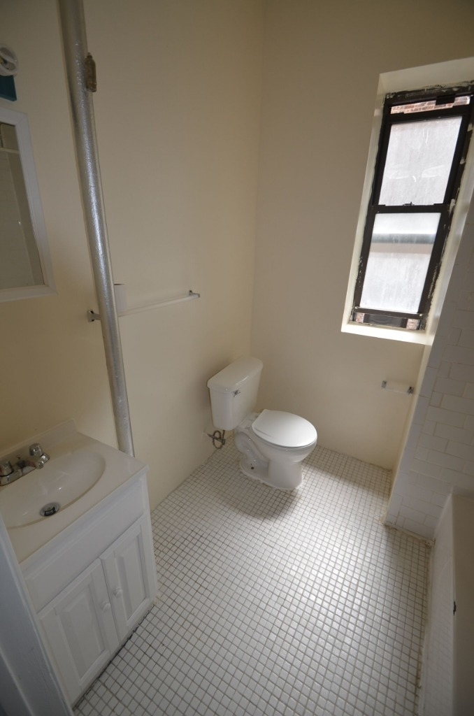 446 west 164th st  - Photo 7