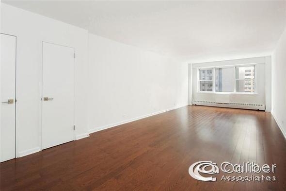 East 46th Street - Photo 1