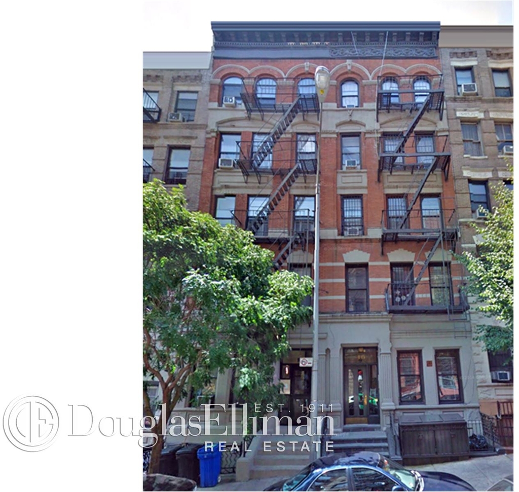 10 West 103rd St - Photo 1