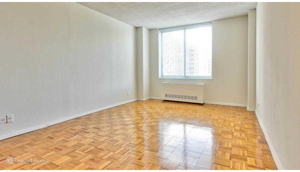 750 Columbus Avenue - Photo 1