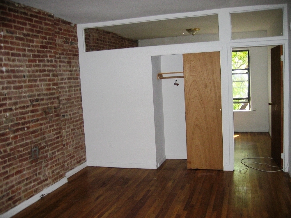 226 East 81st Street - Photo 6