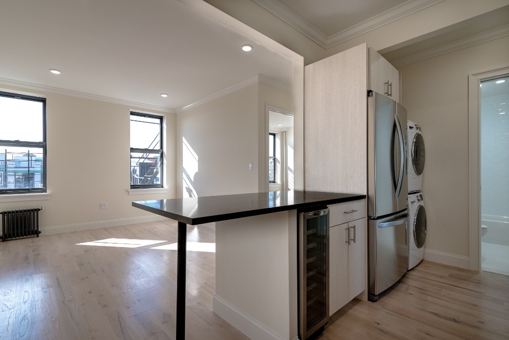 946 Bushwick Avenue - Photo 2