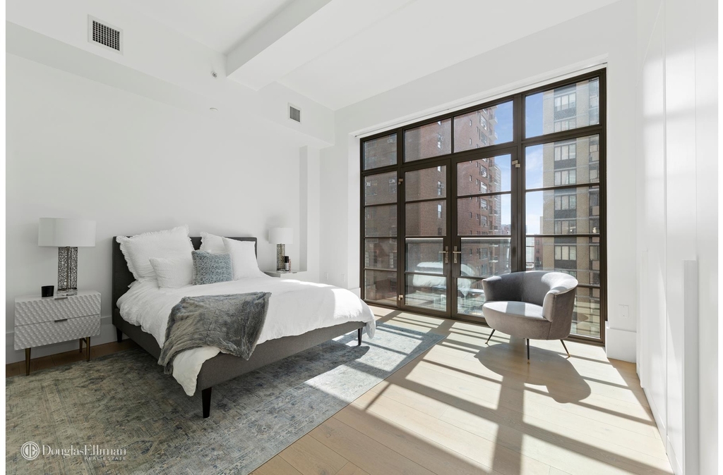 404 Park Avenue South - Photo 4