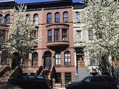 West 143 Street - Photo 3