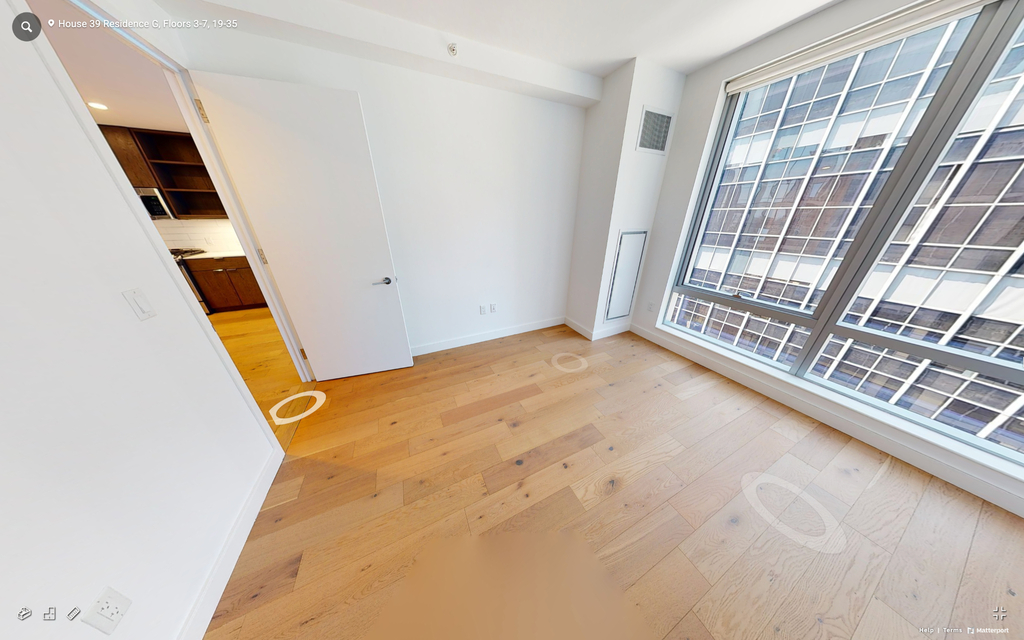 225 East 39th Street - Photo 5