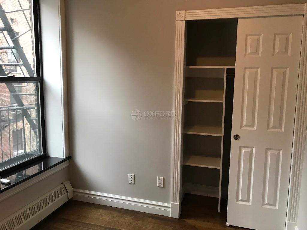 219 East 28th Street - Photo 3