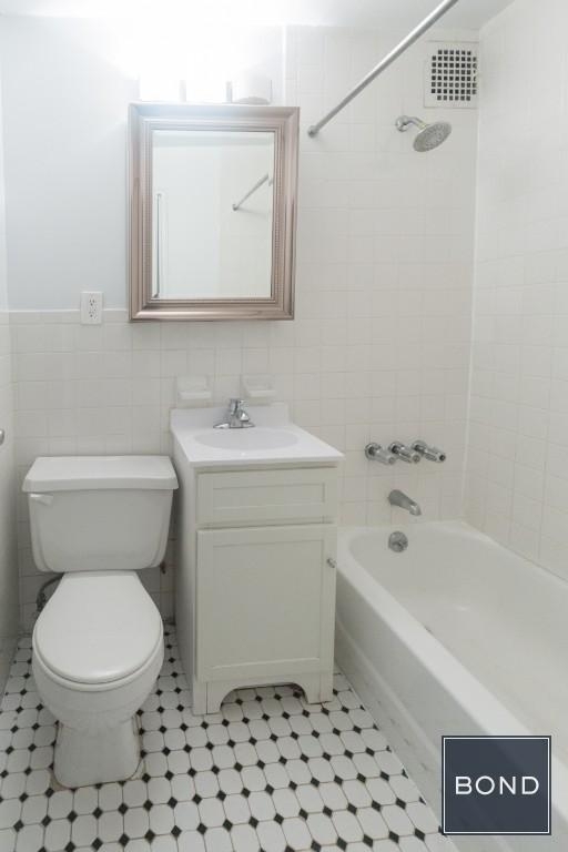 East 78 Street - Photo 9