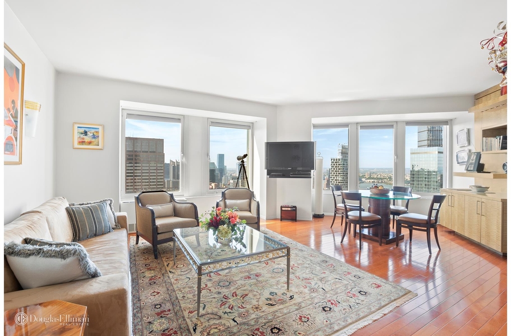 150 West 56th St - Photo 5