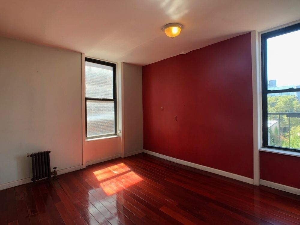 Putnam Avenue, Brooklyn, NY, 11238 - Photo 2