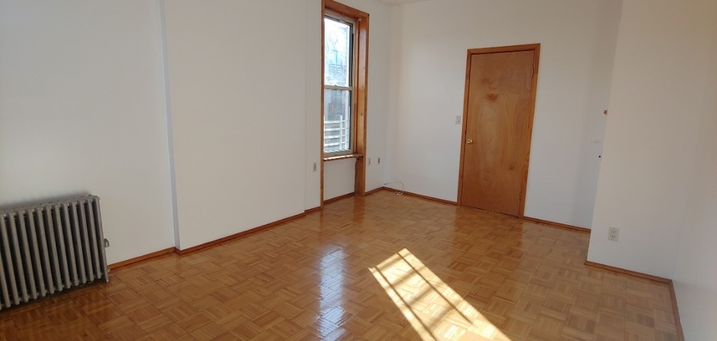 233 23rd street - Photo 2