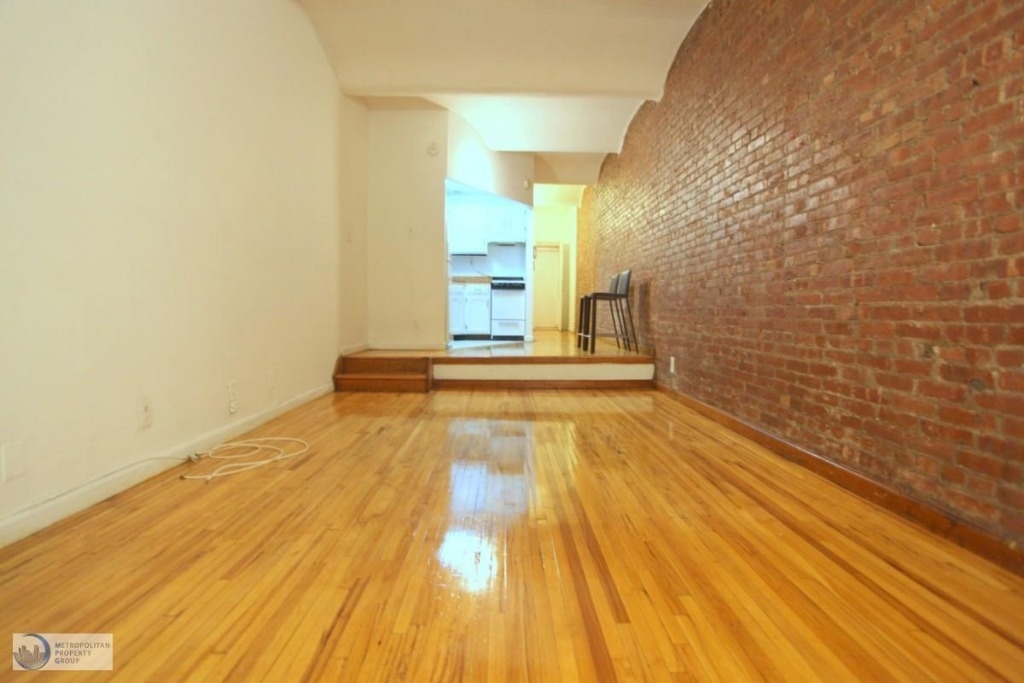 40 East 12th - Photo 0