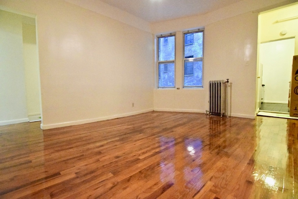 490 Ocean Parkway  - Photo 3