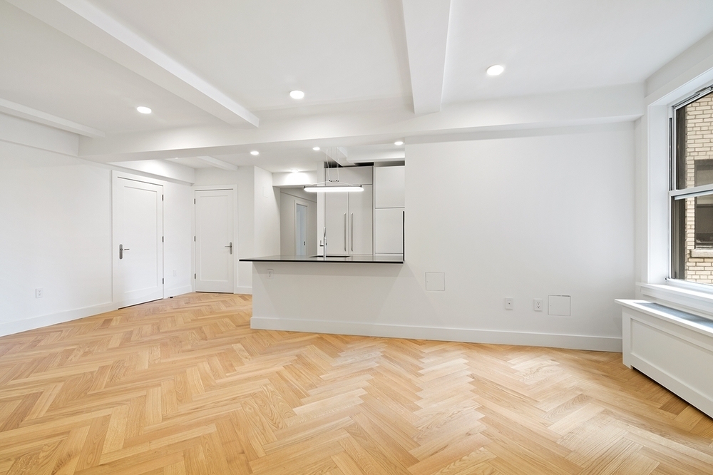 301 East 21st Street - Photo 10