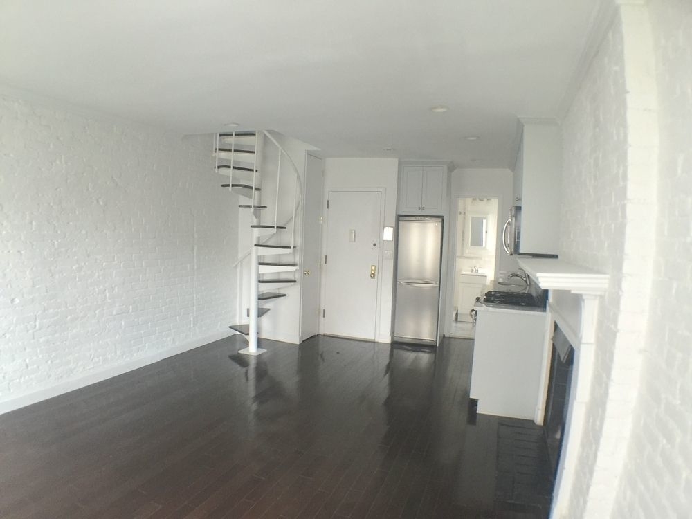 400 West 22nd St. - Photo 0