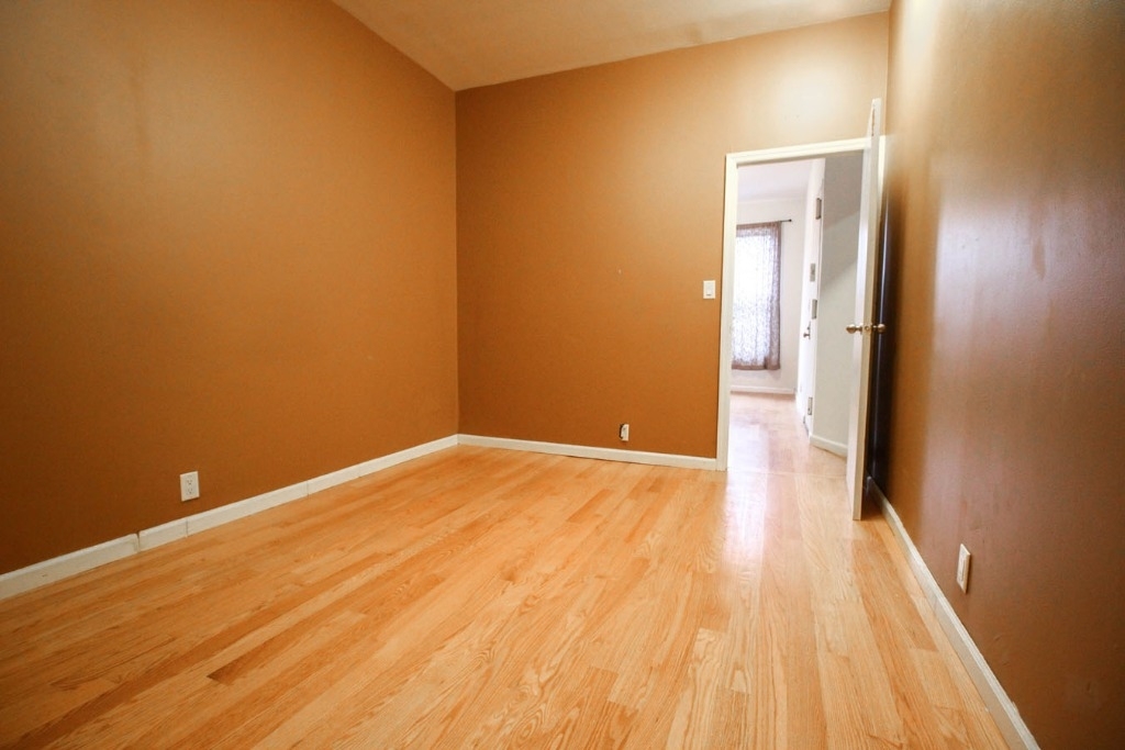 631 Grand Ave  - Photo 5