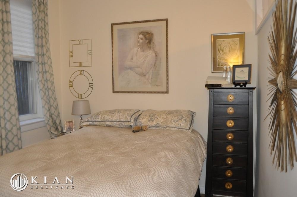 347 East 51st Street - Photo 16