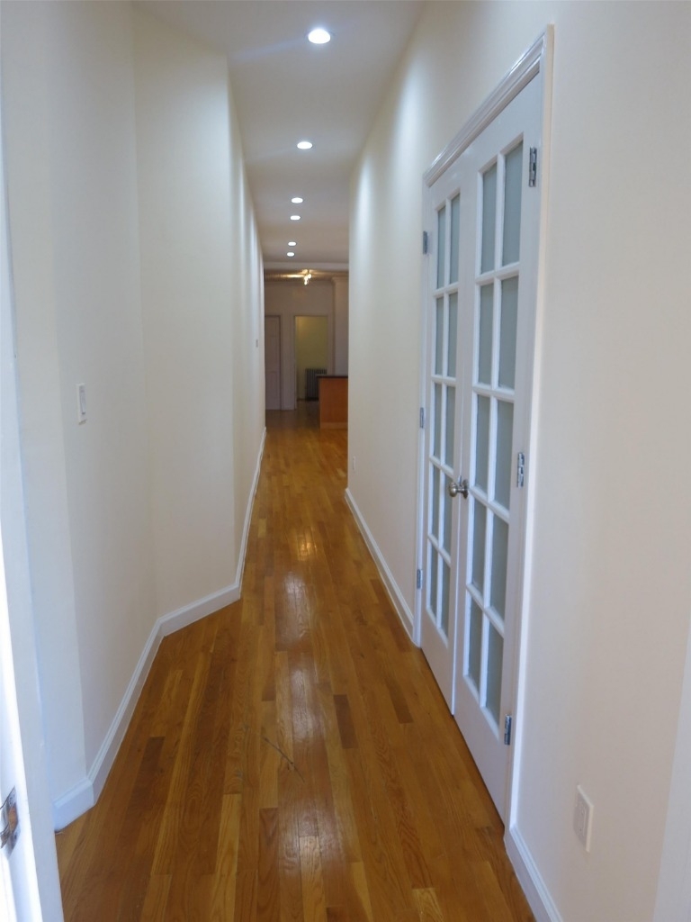 517 East 82nd St - Photo 9