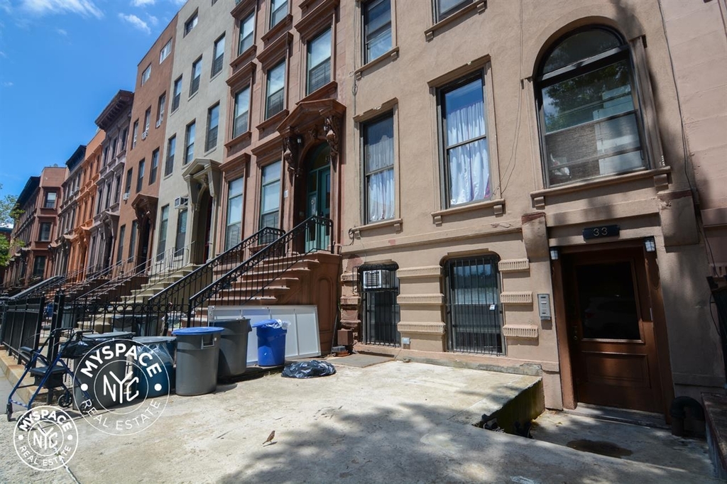 33 Brevoort Place - Photo 3