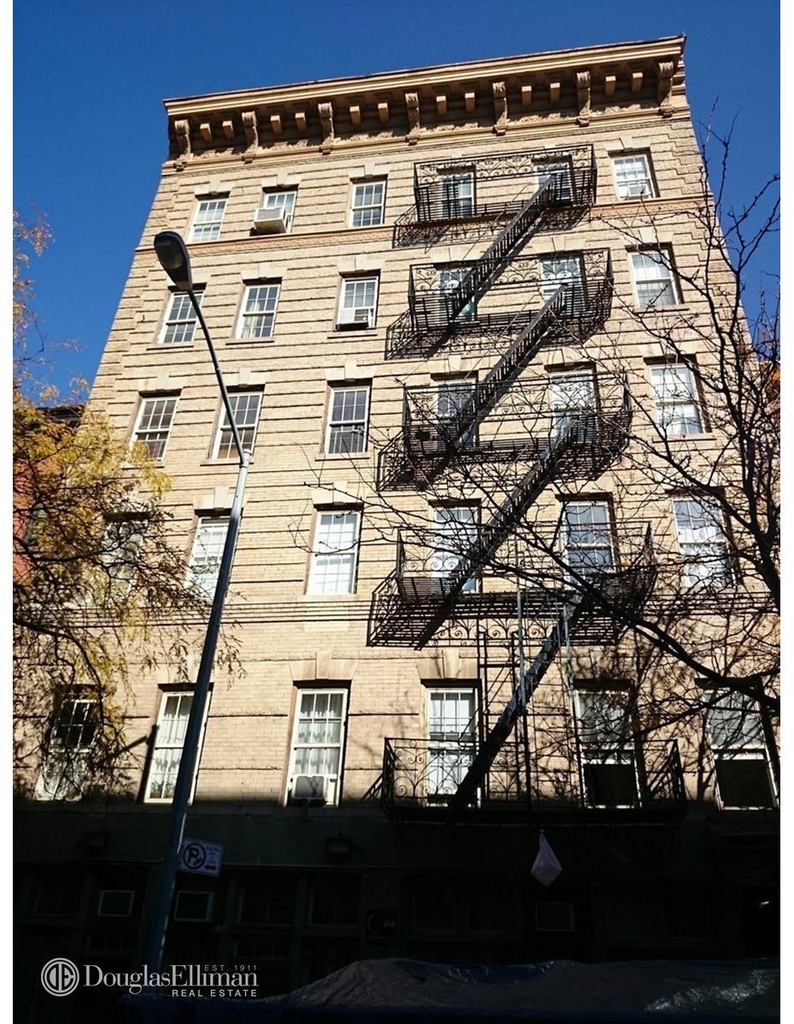 241 West 13th St - Photo 13