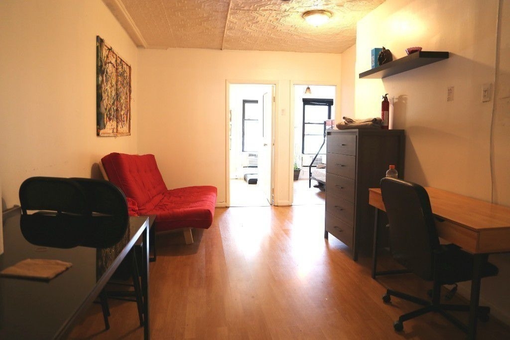 260 W 29th - Photo 2