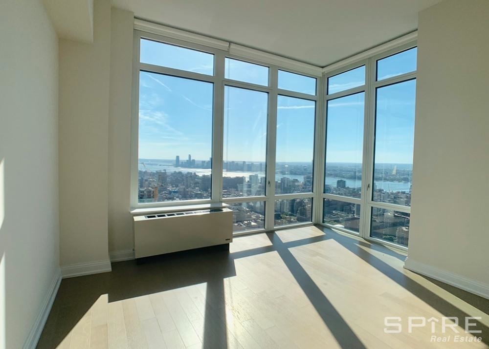 125 West 31ST Street - Photo 0