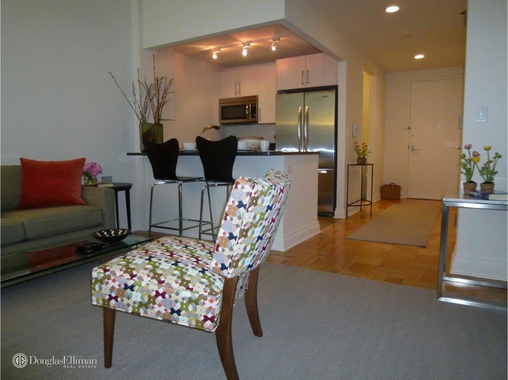 1510 Lexington Avenue - Photo 9