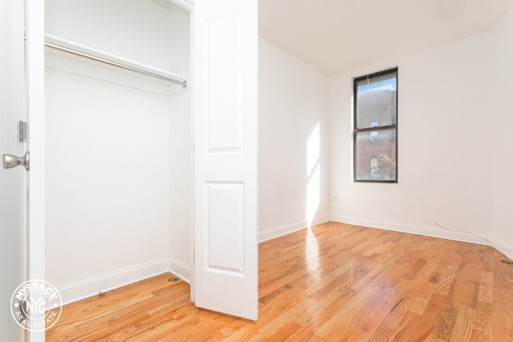 235 Jefferson Street - Photo 6