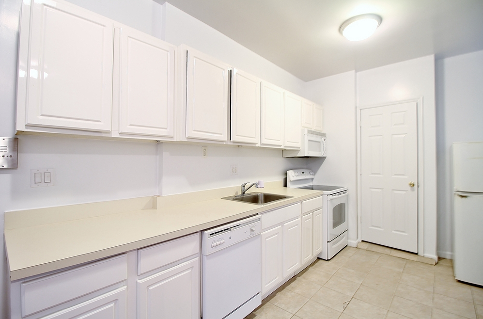 528 W 152nd Street Apt 4  - Photo 3