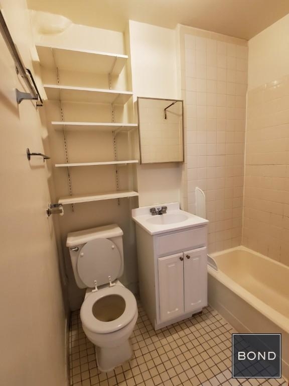 429 East 65th Street - Photo 5