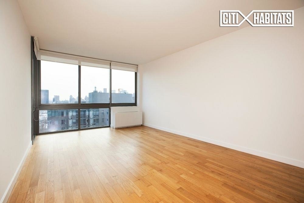 808 Columbus Avenue - Photo 0