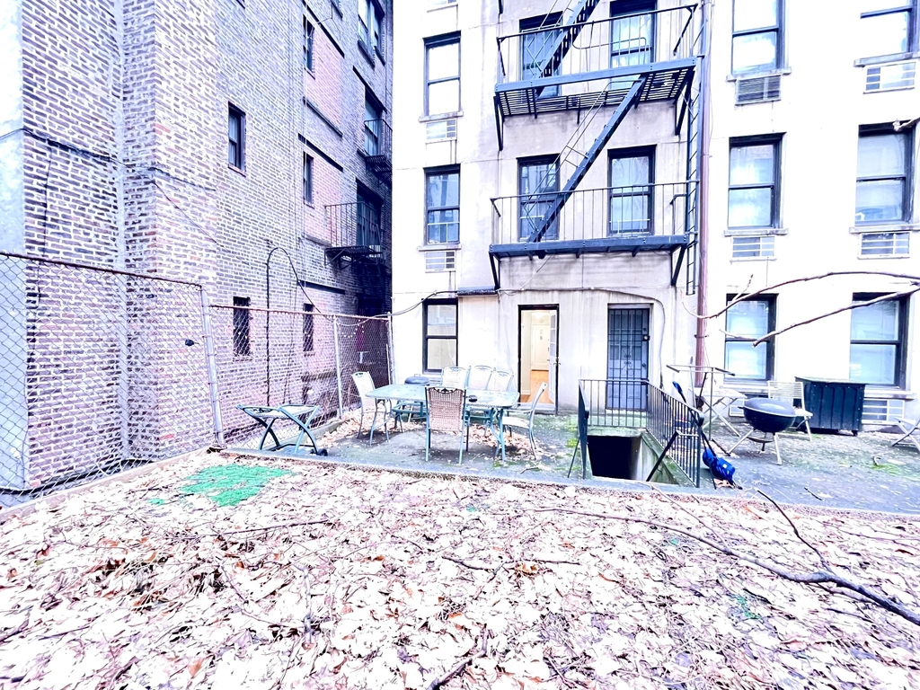 229 East 80th street - Photo 5