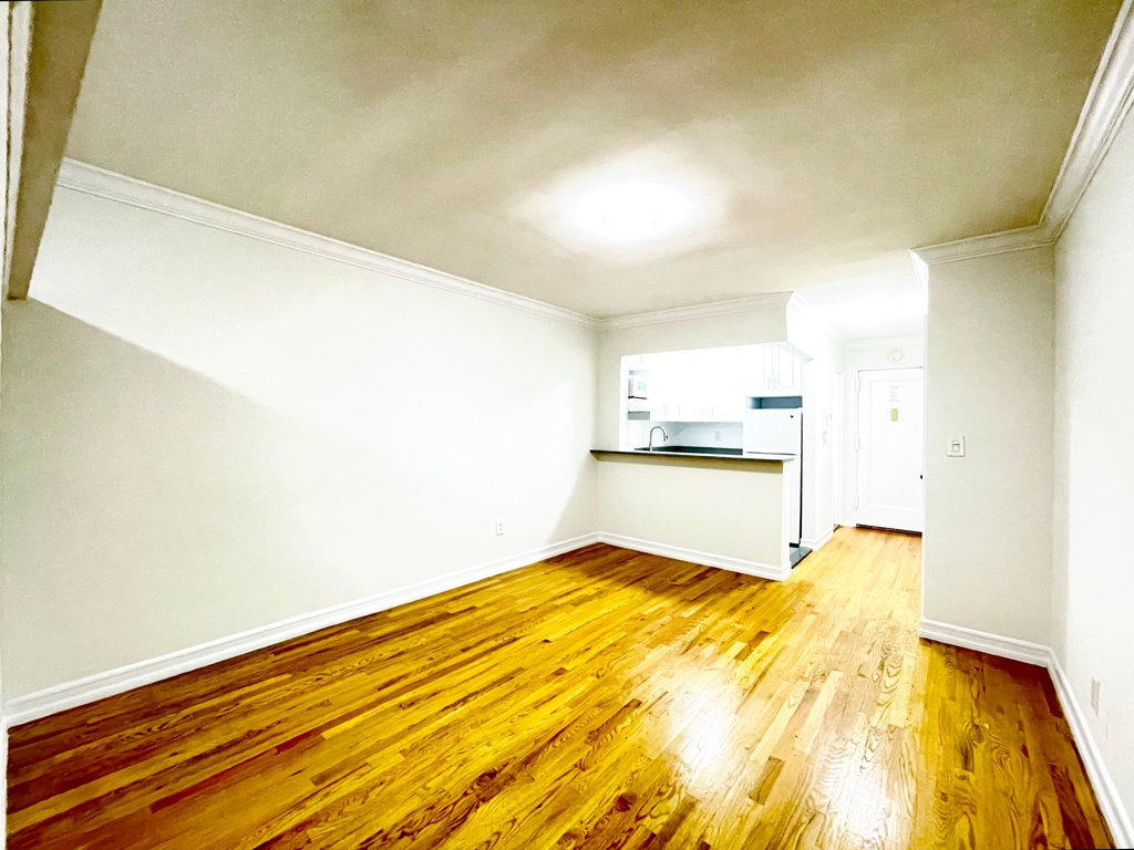 229 East 80th street - Photo 7