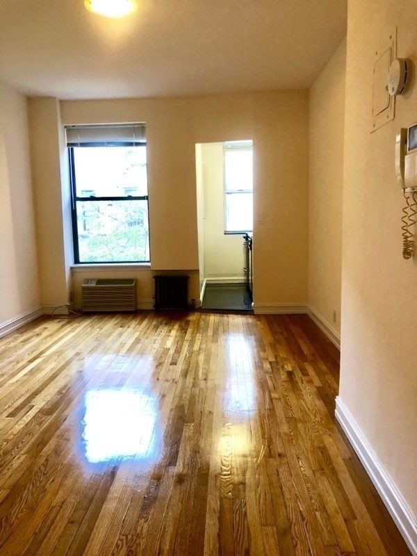 East 81 St  - Photo 1