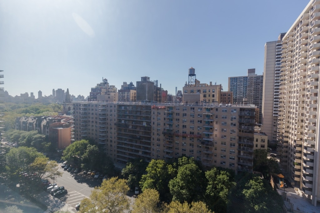 382 Central Park West  - Photo 4