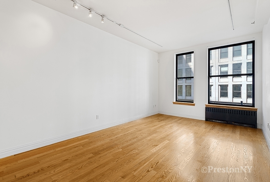 92 Chambers Street - Photo 1