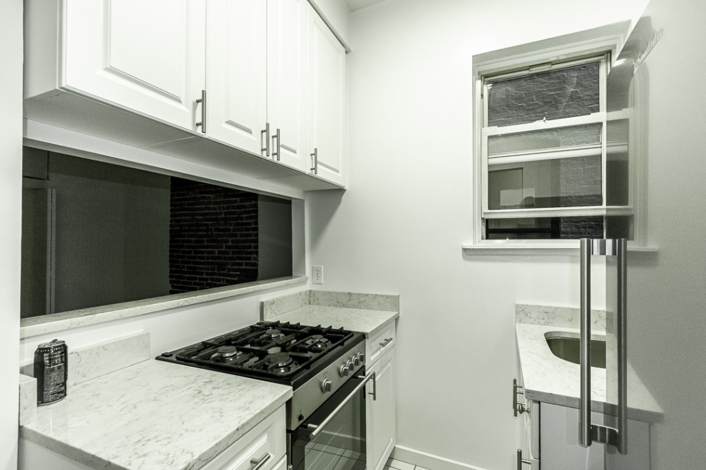 212 East 85th Street - Photo 2