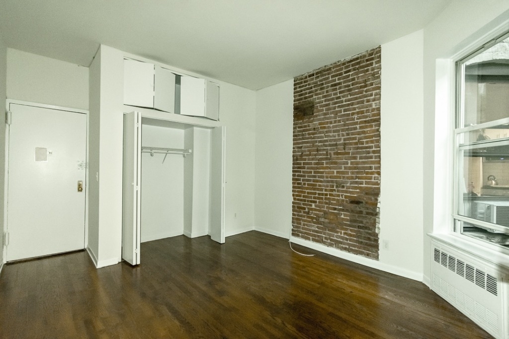 212 East 85th Street - Photo 1