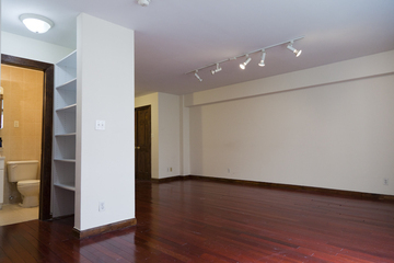 137 East 17th Street - Photo 2