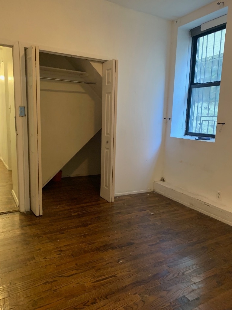 137 East 30th street - Photo 9