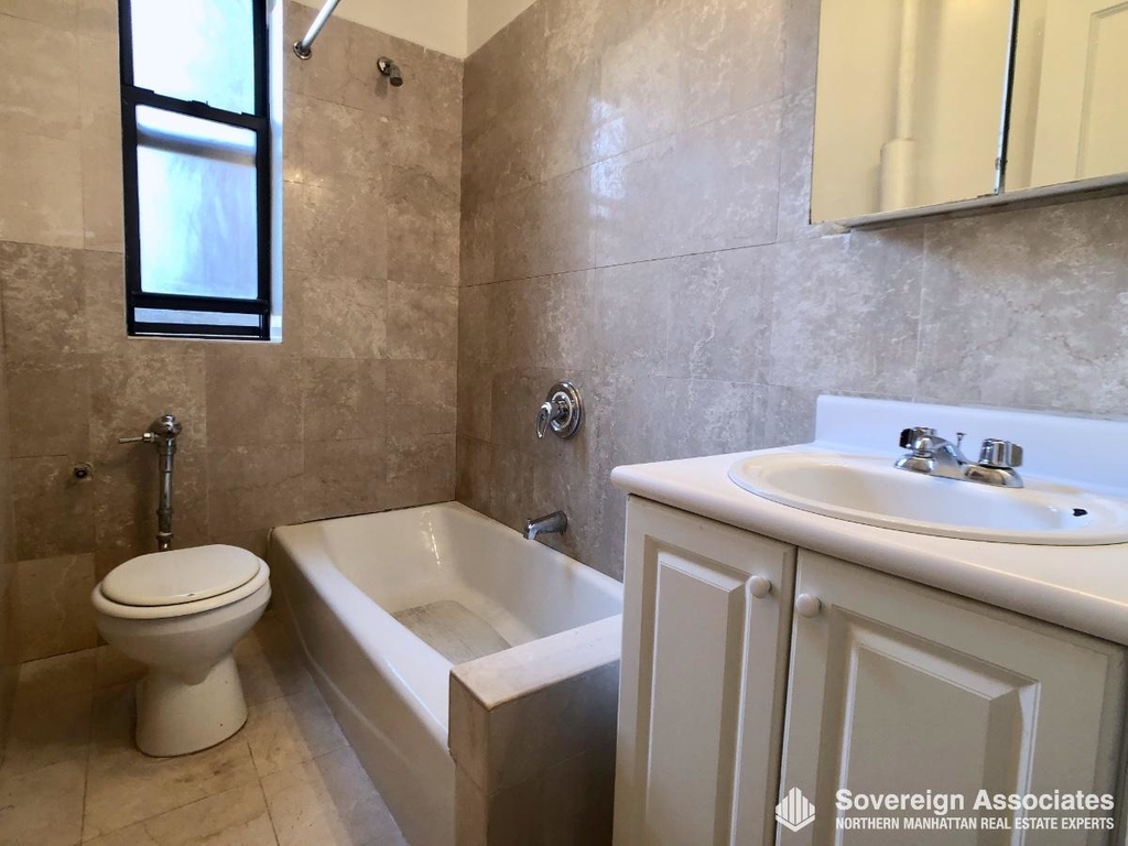 282 Cabrini Boulevard - Photo 8