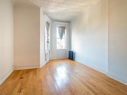 17-34 Bleecker Street - Photo 4