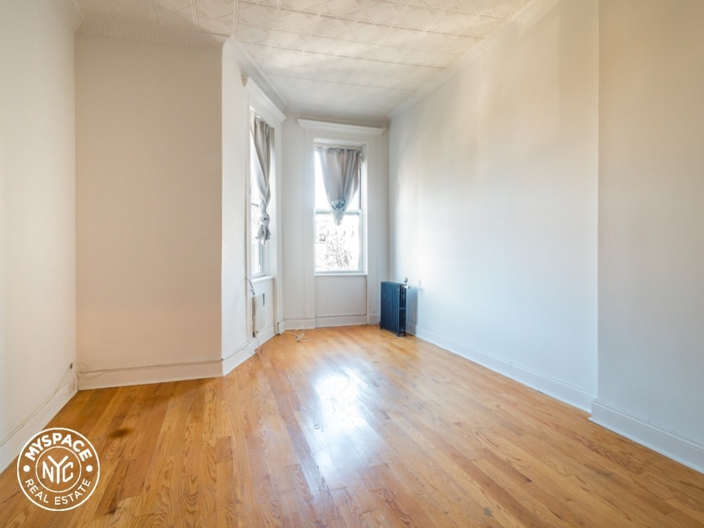 1734 Bleecker - Photo 4