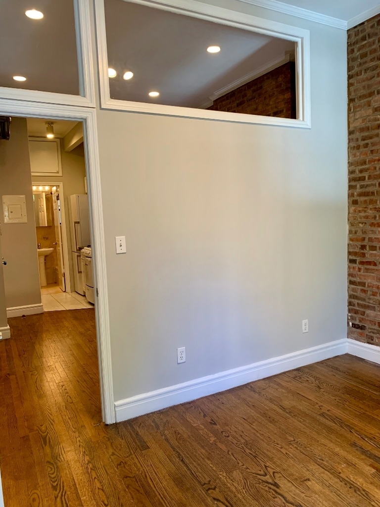 246 Mott Street - Photo 5