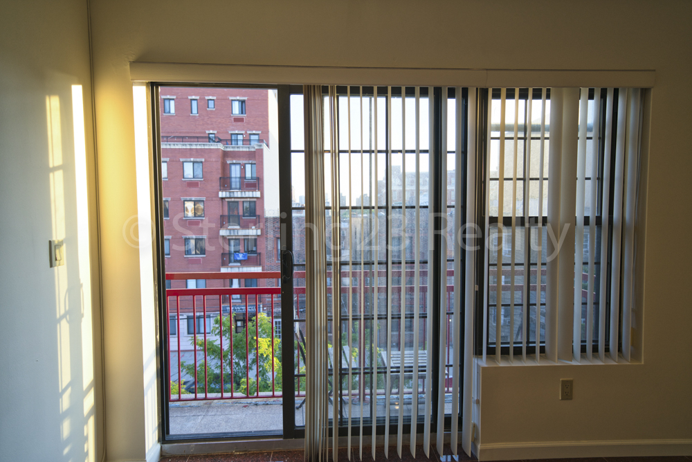 21-31 31st Avenue, Astoria, Ny, 11106 - Photo 3