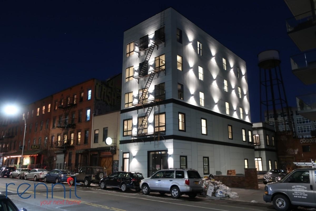 58 Greenpoint Ave - Photo 15