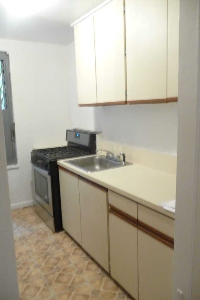 2525 Nostrand ave  - Photo 7