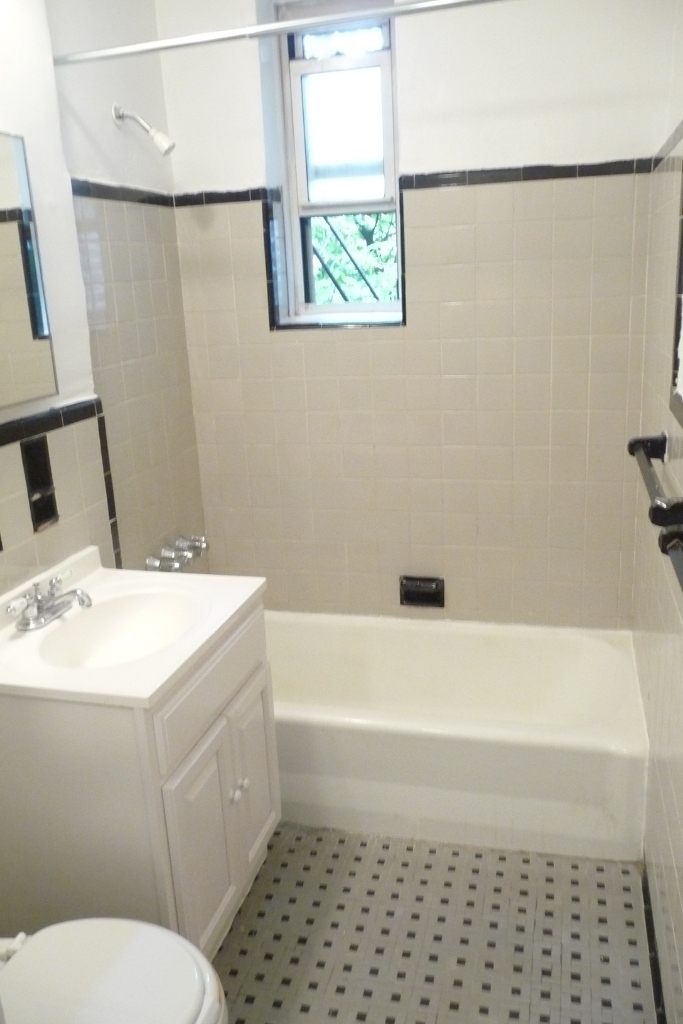 2525 Nostrand ave  - Photo 9