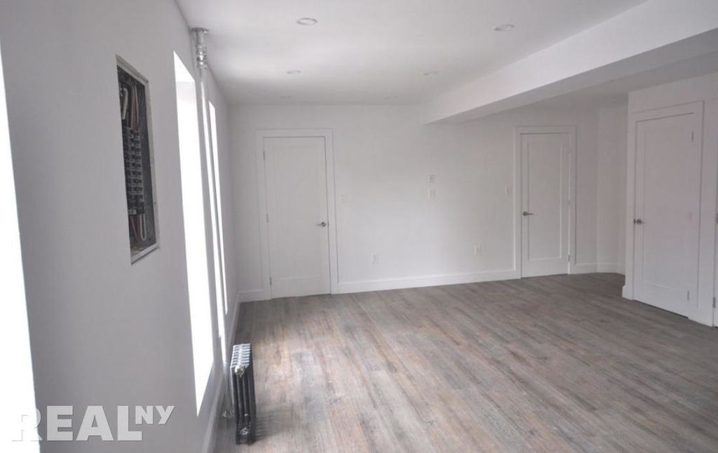 1038 Bedford Avenue - Photo 2